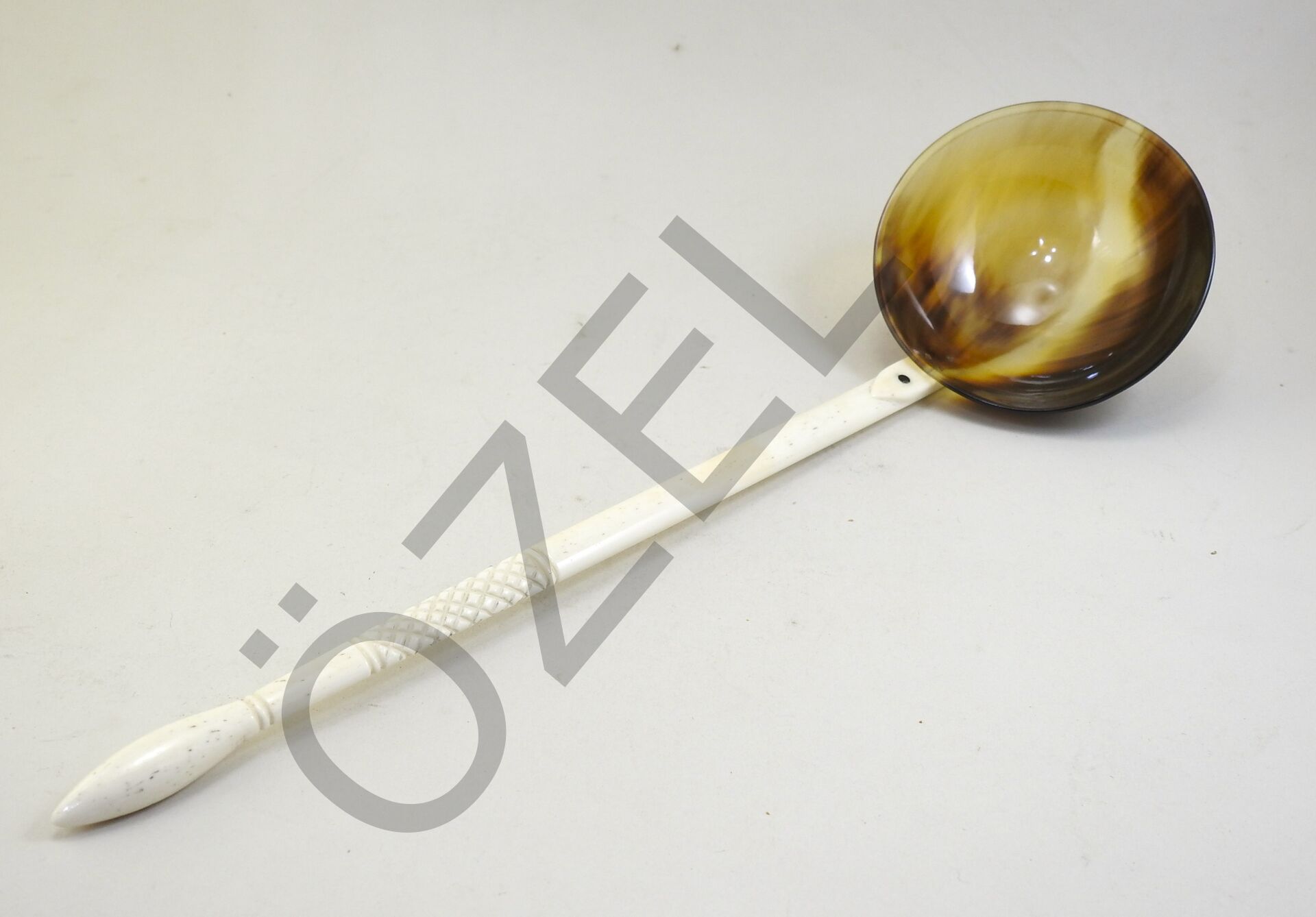 Kemik Saplı Kaşık 2
